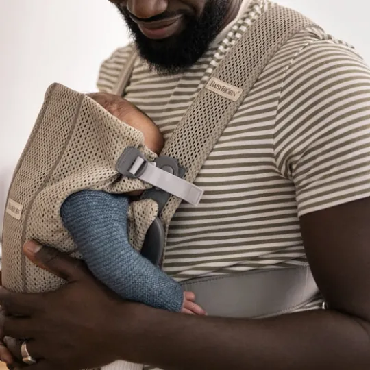 BabyBjörn Bärsele Mini 3D Mesh Gråbeige