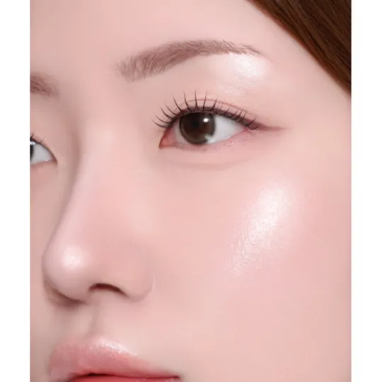 BANILA CO Romantic Blush Highlighter 04 Fizz Layer 3,7 g