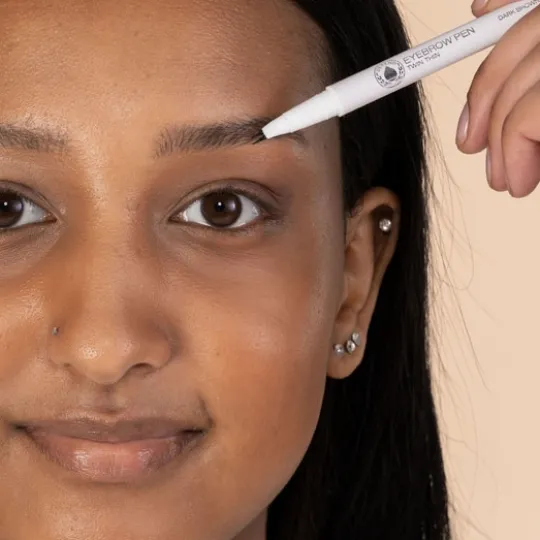 Depend Eyebrow Pen Twin Thin Mediumbrown 0,55 g