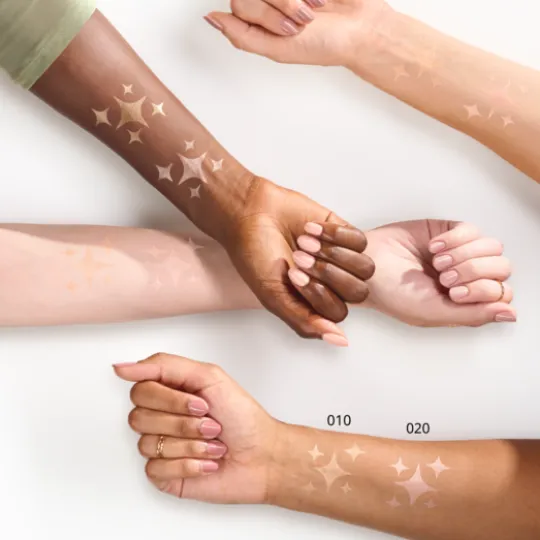 essence Baby Got Glow Highlighter Stick 10 10 ml