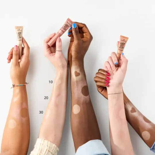 essence Baby Got Glow Liquid Highlighter 10 10 ml