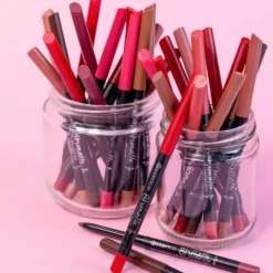 essence 8h Matte Comfort Lipliner 19 0,3 g