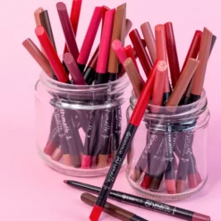 essence 8h Matte Comfort Lipliner 01 0,3 g