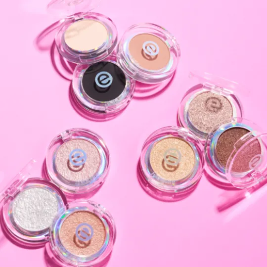 essence Mono Eyeshadow Pearly 02 Silky Taupe 2 g