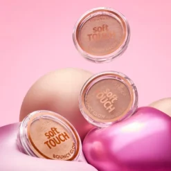 essence Soft Touch Bouncy Glow 20 4 g