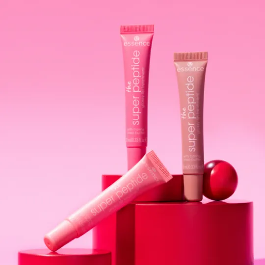essence The Super Peptide Glossy Lip Treatment 02 10 ml
