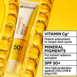 Garnier Vitamin C* Glow-Boosting Daily UV-Fluid SPF50+ Sheer Glow 40 ml