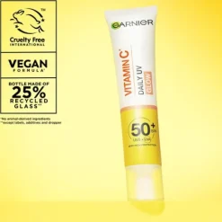 Garnier Vitamin C* Glow-Boosting Daily UV-Fluid SPF50+ Sheer Glow 40 ml