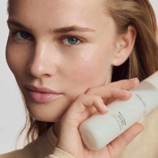 Inglot Lab Milky Toning Face Mist 100 ml