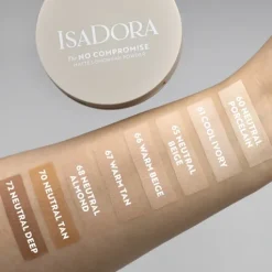 IsaDora The No Compromise Matte Longwear Powder 70 Neutral Tan 7 g