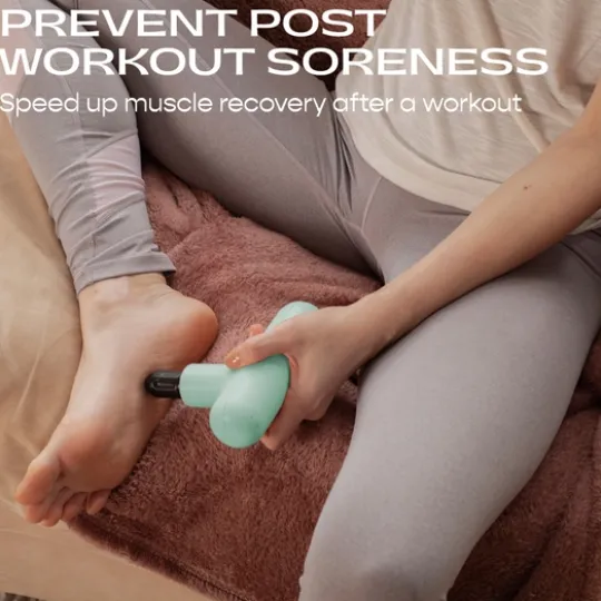 Lola Massage Gun Mint Cream