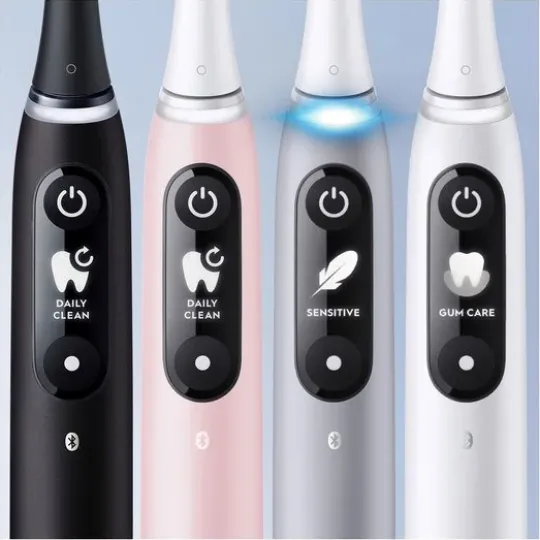 Oral-B iO 6S Svart Eltandborste med extra Tandborsthuvud