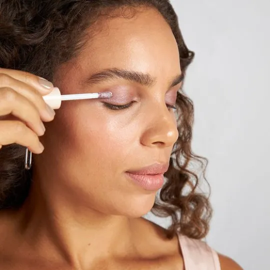 PÜR On Point Tint Creamy Eyeshadow & Primer with Peptides Satin 3 ml
