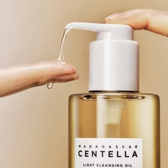 SKIN1004 Madagascar Centella Light Cleansing Oil 200 ml