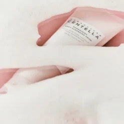 SKIN1004 Madagascar Centella Poremizing Deep Cleansing Foam 125 ml