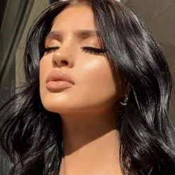 theBalm Mary-Lou Manizer Highlighter