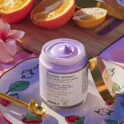 Truly Glazed Donut Glow Cream 180 ml